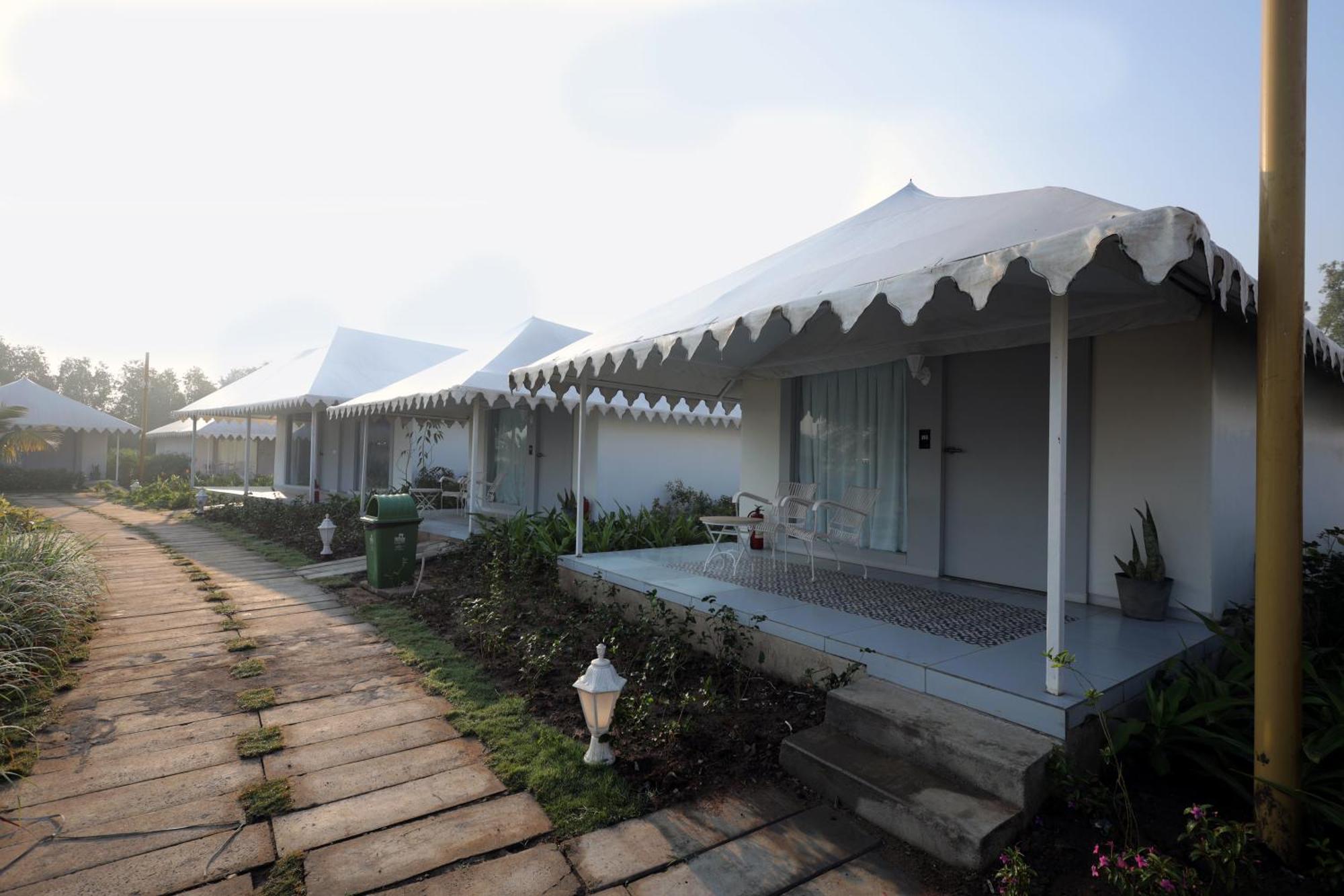 The Fern Seaside Luxurious Tent Resort Daman Dış mekan fotoğraf